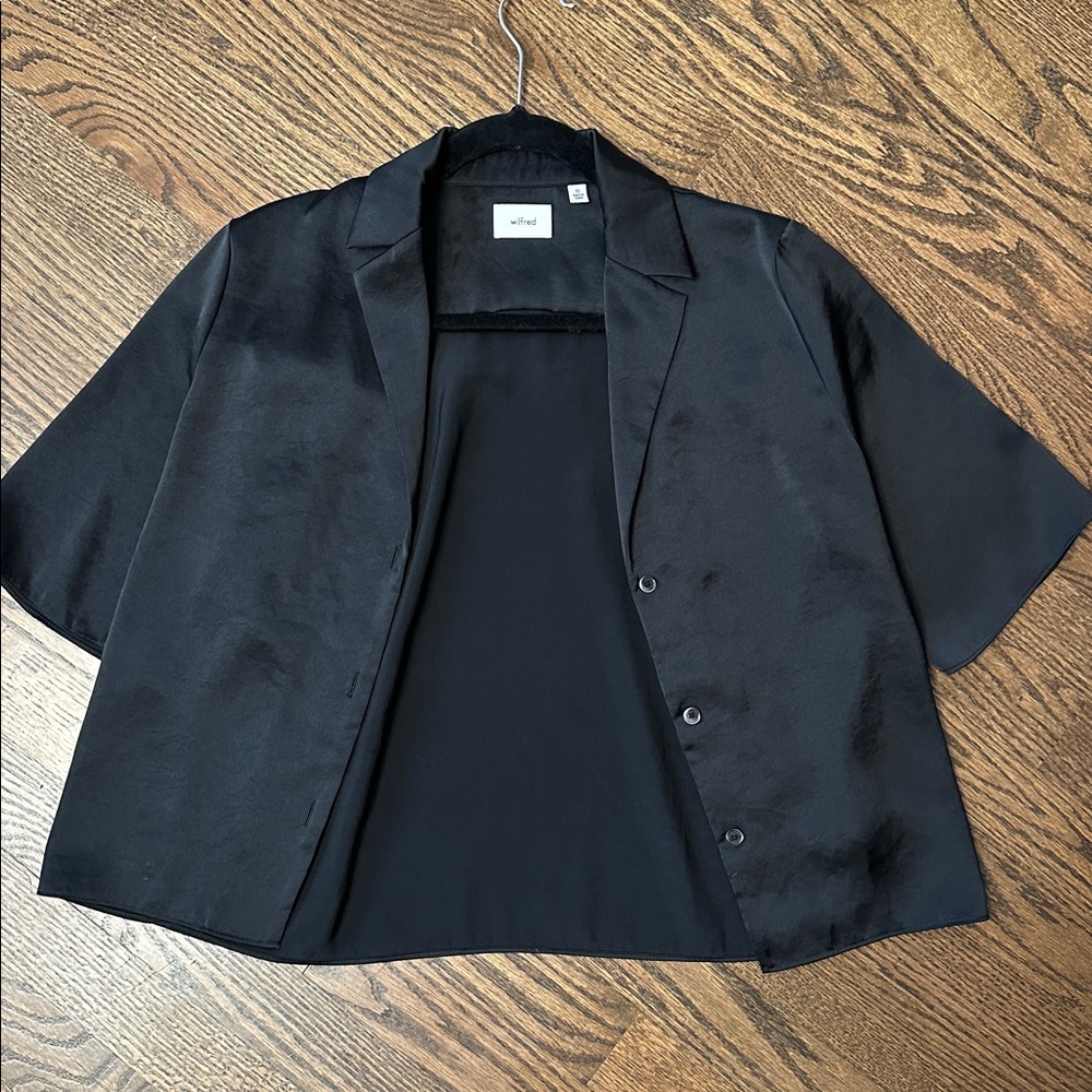 Wilfred Aritzia Beso Satin Shirt – Black – Size XS